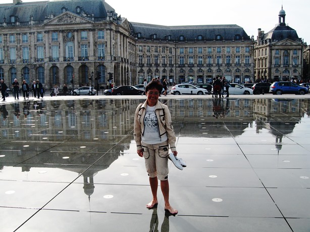 Площадь Водяное Зеркало в городе Бордо