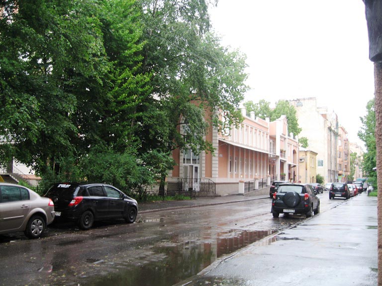 Улица Подрезова